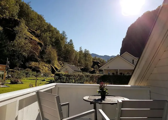 Bright And Cozy 1.5km From Centre Apartament Aurland